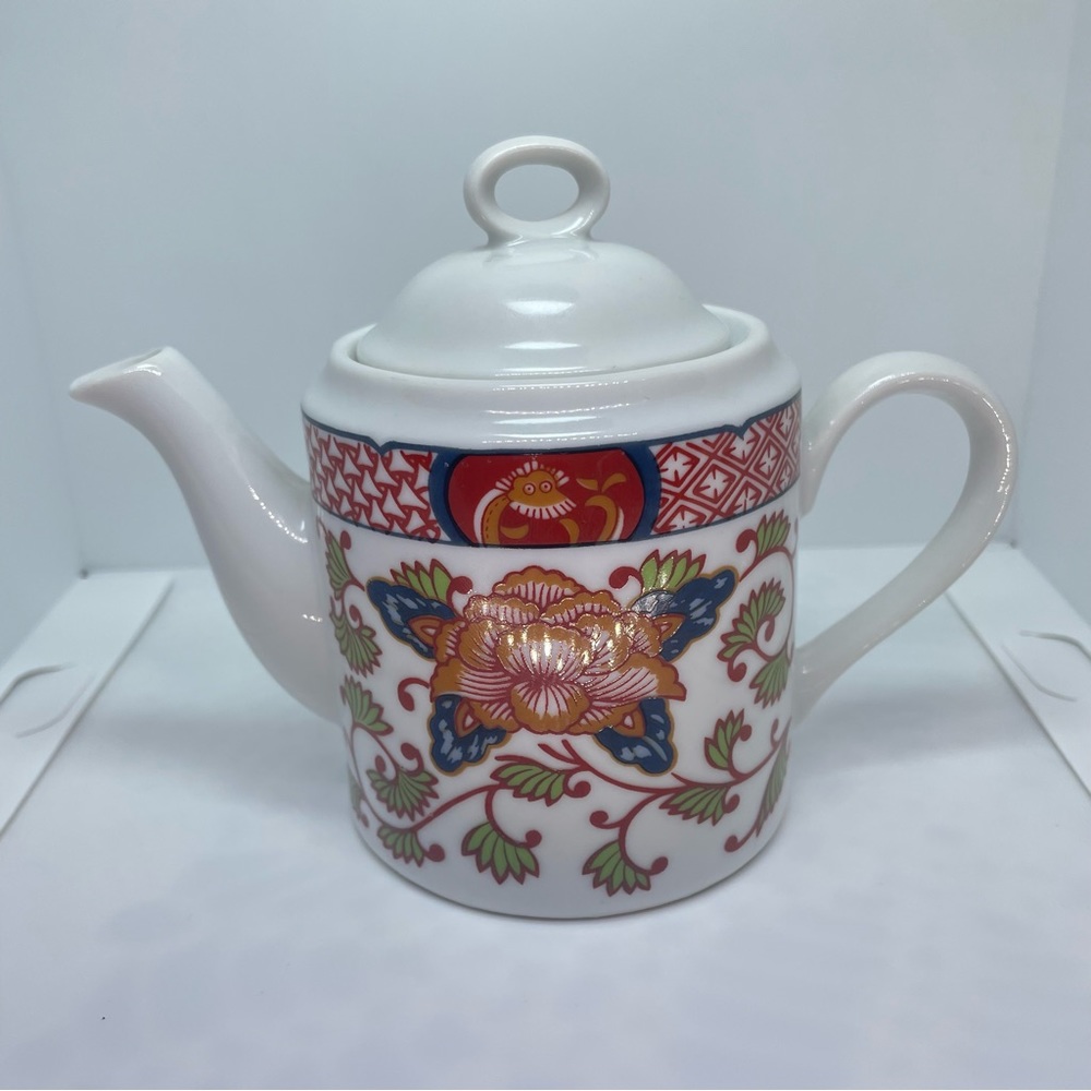 VTG Teapot Mid 20th Century George’s Briard Peony Cremera 1825 Circa Japanese.